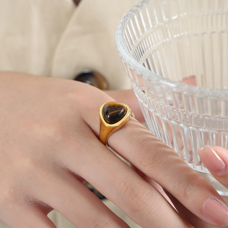 European Hot Selling Natural Rose Quartz and Tiger Eye Stone Vintage Luxury Elegant Couple Rings Titanium Steel - Image 7