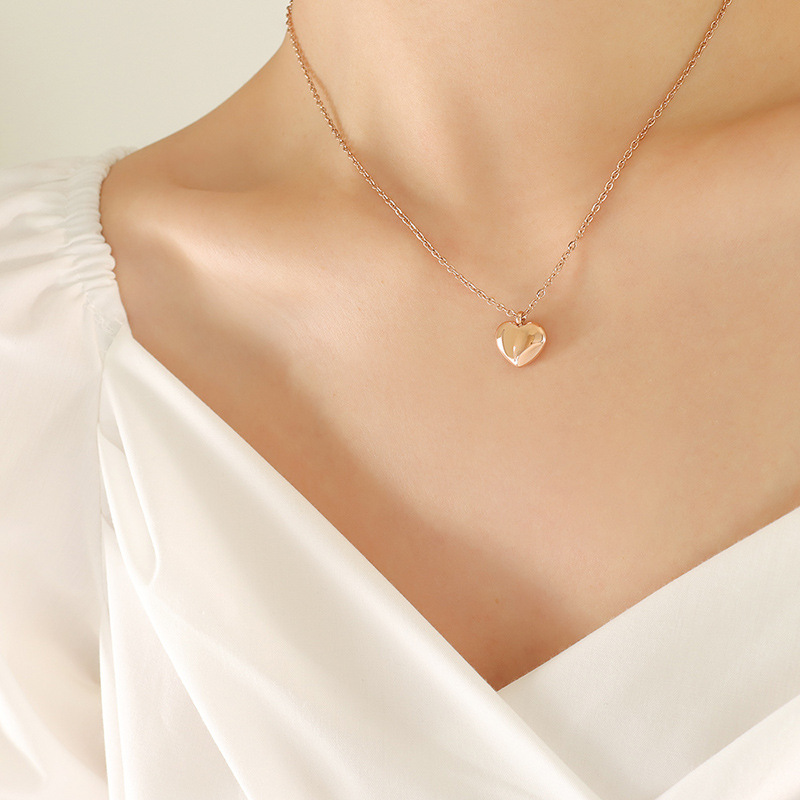 Hot Sale Heart Love Pendant Necklace 2023 New Trend 18K PVD Gold Plated Choker Necklace for Couples - Image 7