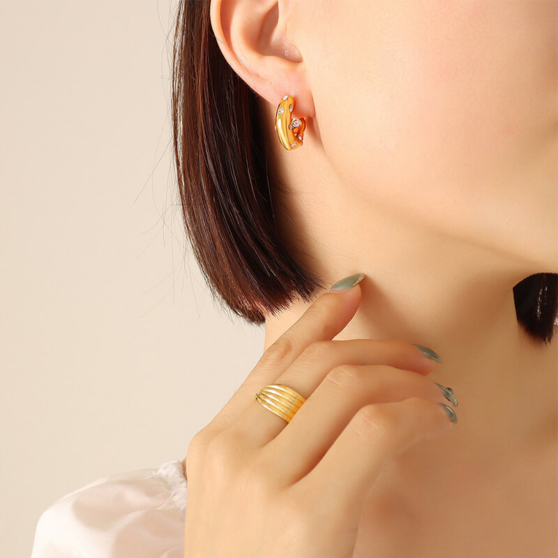 European Hot Selling Simulated Pearl Zircon C Shaped Earrings 18K Gold Plated Stainless Steel Vintage Jewelry - Image 5