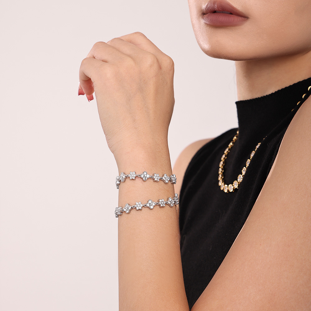 European Ins Style Stainless Steel Handmade Zircon Flower Bracelet Luxury Commuting 18K PVD Gold Plated In Stock - Image 4