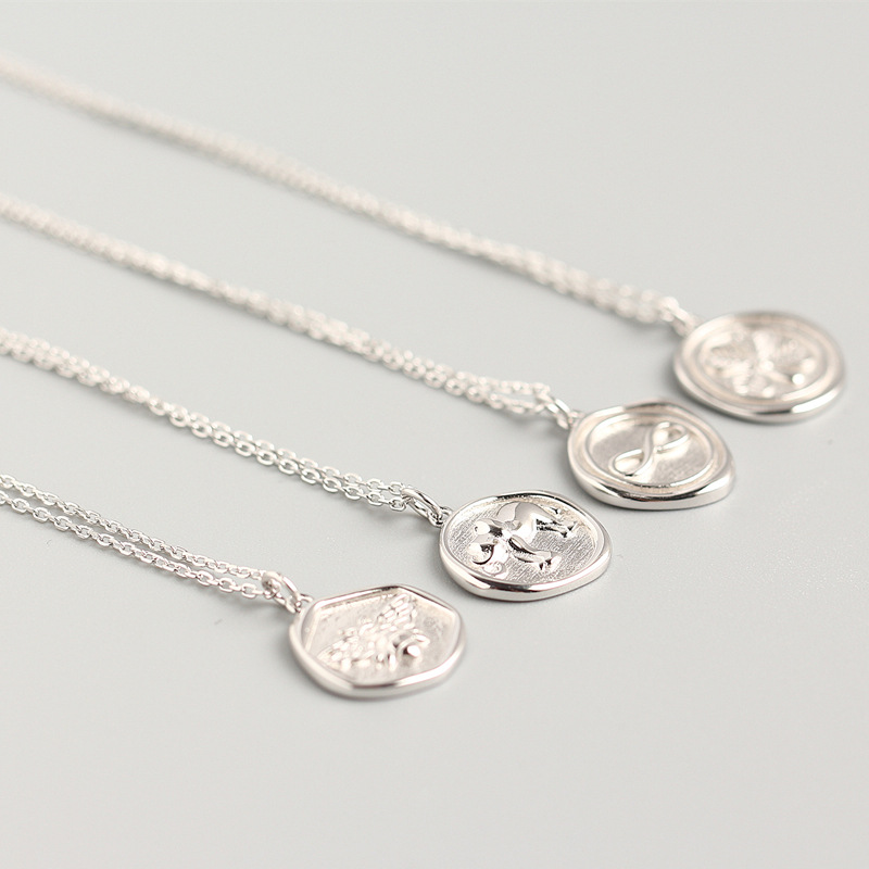 Simple Irregular Round Tag Pure Silver Necklace S925 Silver Bee Elephant Clover Infinity Collarbone Chain - Image 3