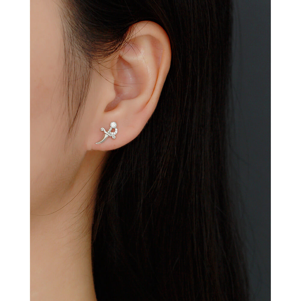 European Vintage Ear Studs S925 Silver INS Small Dagger Diamond Piercing Screw Ear Studs Ear Bone Earrings for Women - Image 10