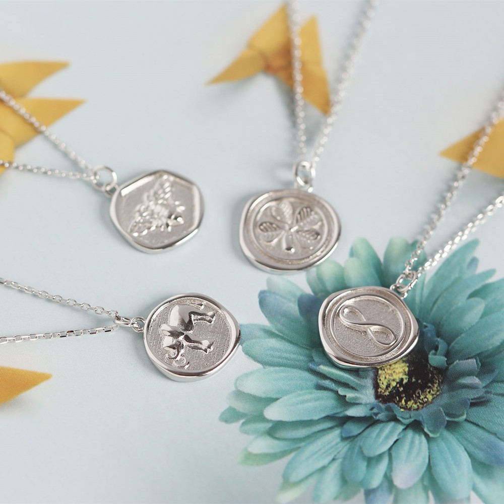 Simple Irregular Round Tag Pure Silver Necklace S925 Silver Bee Elephant Clover Infinity Collarbone Chain - Image 7