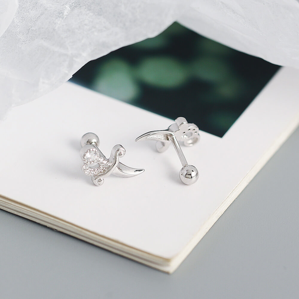 European Vintage Ear Studs S925 Silver INS Small Dagger Diamond Piercing Screw Ear Studs Ear Bone Earrings for Women - Image 6