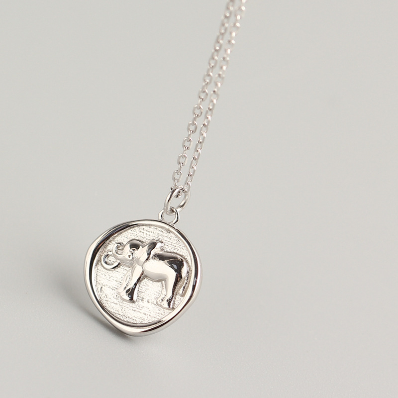 Simple Irregular Round Tag Pure Silver Necklace S925 Silver Bee Elephant Clover Infinity Collarbone Chain - Image 13
