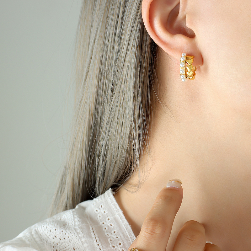 French Palace Style Pearl Earrings Geometric C-Shape Heart Pattern Elegant 18k PVD Gold Plated Stud Jewelry - Image 5