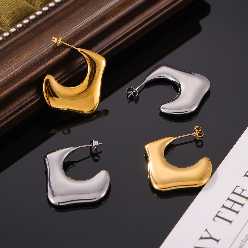European and American Geometric C-Shaped Earrings 18K PVD Gold Plated Titanium Steel Versatile Minimalist Design - Image 2