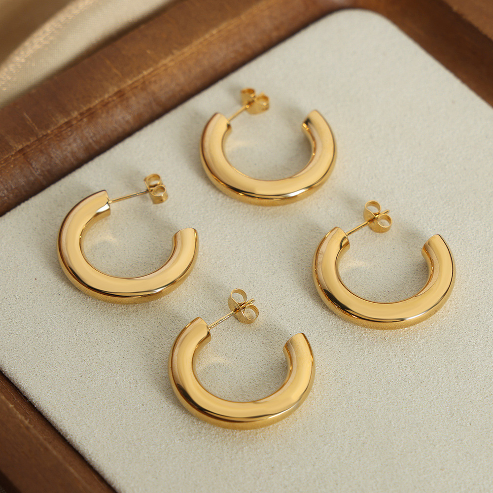 New French-Inspired Luxury Titanium Steel 18K PVD Gold Plated C-Shaped Earrings Minimalist Design for Women - Image 2