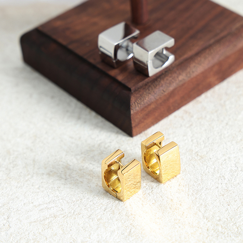 Fashion Commuting Unique Versatile Earrings European Metal Geometric 3D Square Stylish Large Earrings 18K PVD Gold Plated - Image 2