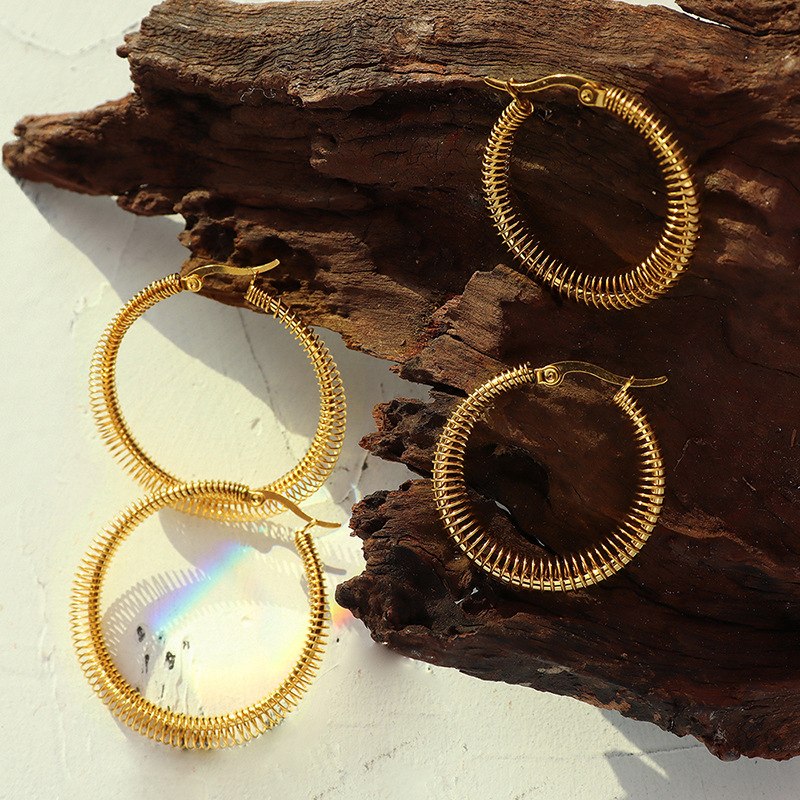 European Retro Versatile Hot-Selling Titanium Steel Gold-Plated Spring Line Earrings Non-Fading Jewelry for Women - Image 2