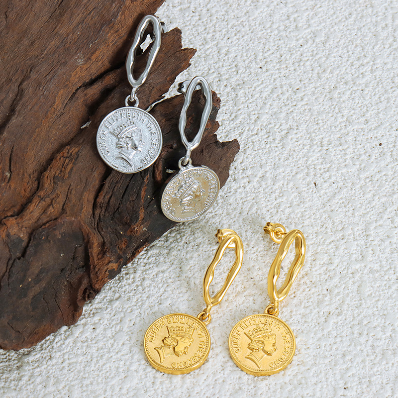 French Retro Unique Geometric B Round Coin Pendant Luxury Titanium Steel 18K PVD Gold Plated Earrings for Women - Image 2