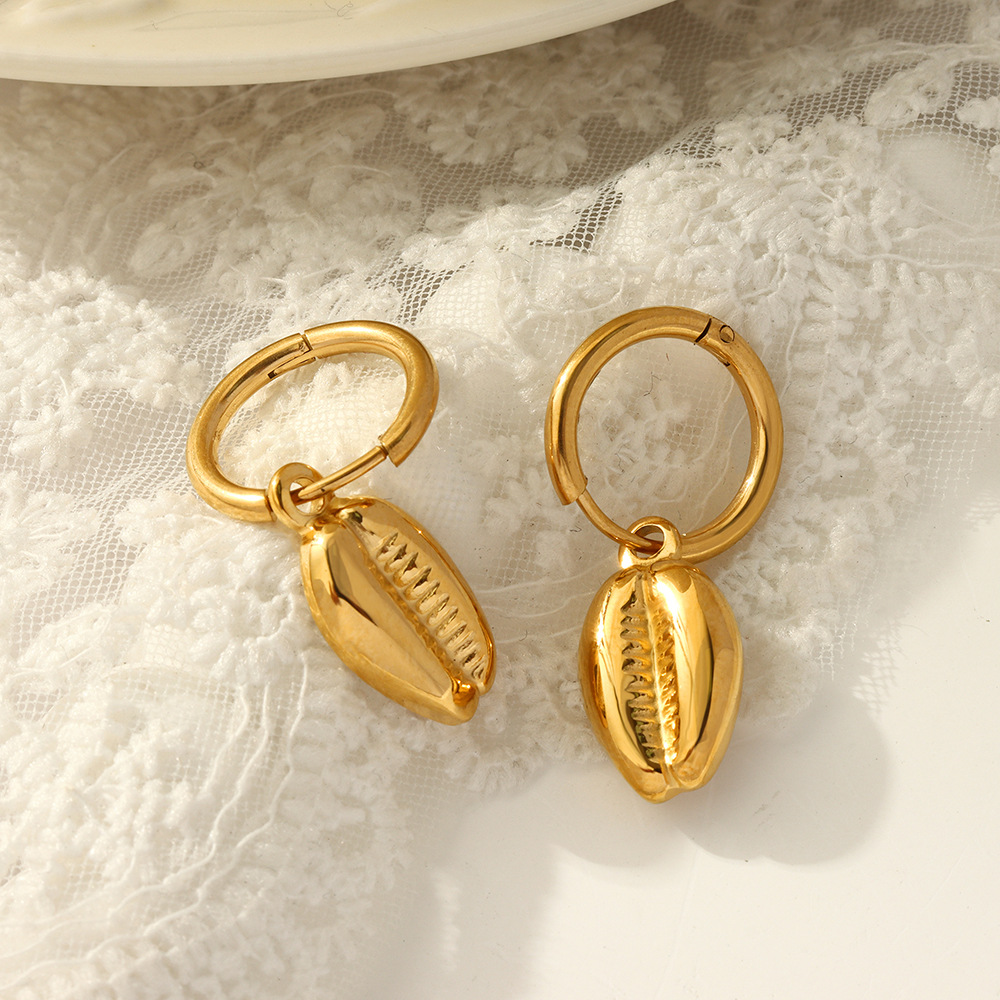 New Unique Design Minimalist Titanium Steel 18K PVD Gold Plated Small Shell Irregular Pendant Earrings Wholesale for Women - Image 3