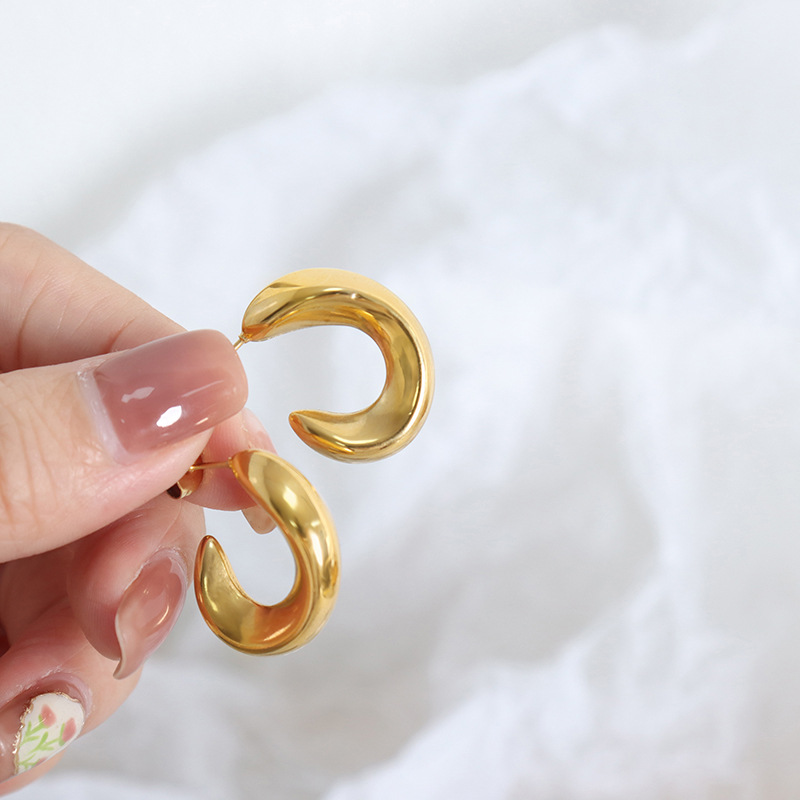 U Shape Metallic Earrings Titanium Steel Gold Plated Non Tarnish Retro Women Jewelry - Image 2