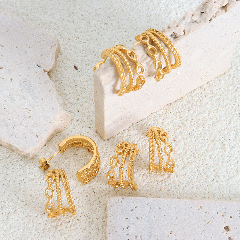 European New Fashion Triple C-Shape Twisted Earrings Titanium Steel 18K PVD Gold Plated Non-Fading Earrings - Image 3