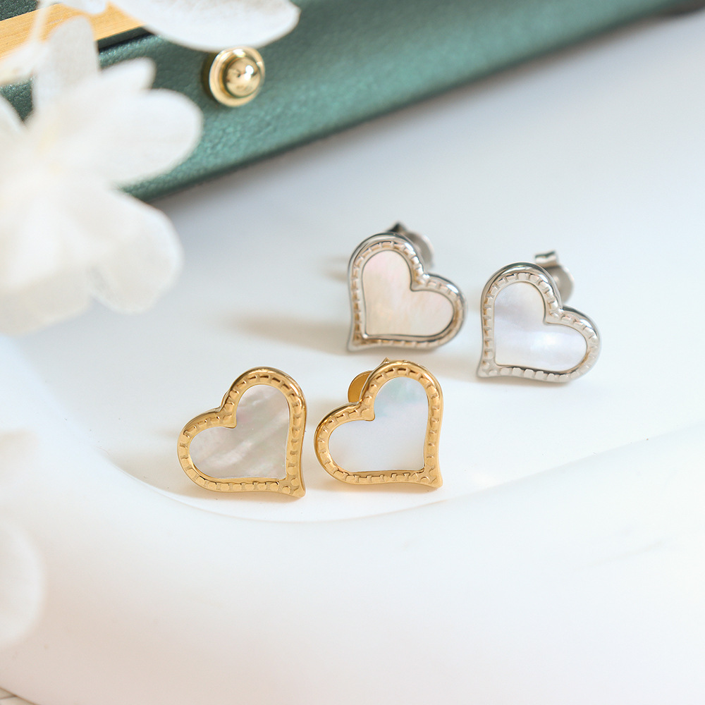 Retro White Sea Shell Heart Shape Love Earrings Titanium Steel 18K PVD Gold Plated INS Style F388 - Image 3