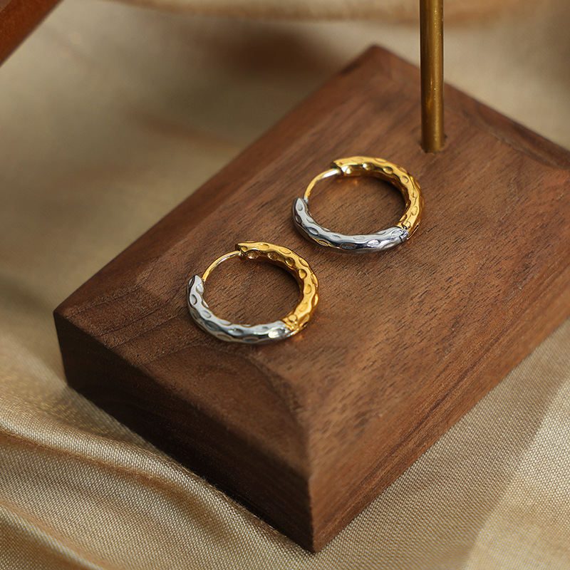 European and American New Minimalist Two-Tone Gold-Plated Titanium Steel Round Earrings Unique Jewelry for Women - Image 3
