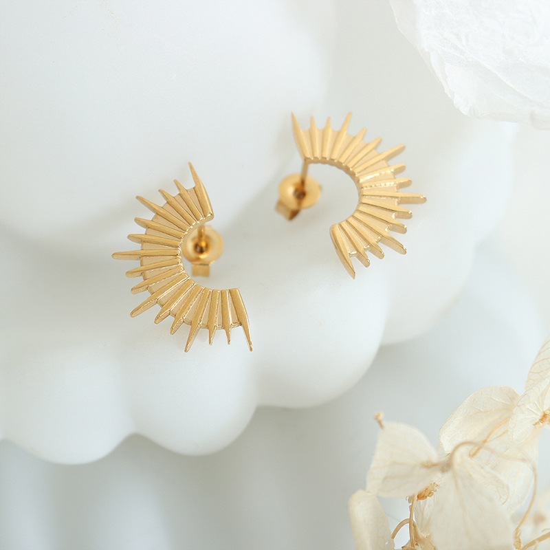 French Semi-Moon Earrings Stainless Steel 18k PVD Gold Plated weight Jewelry for Women Wholesale - Image 3