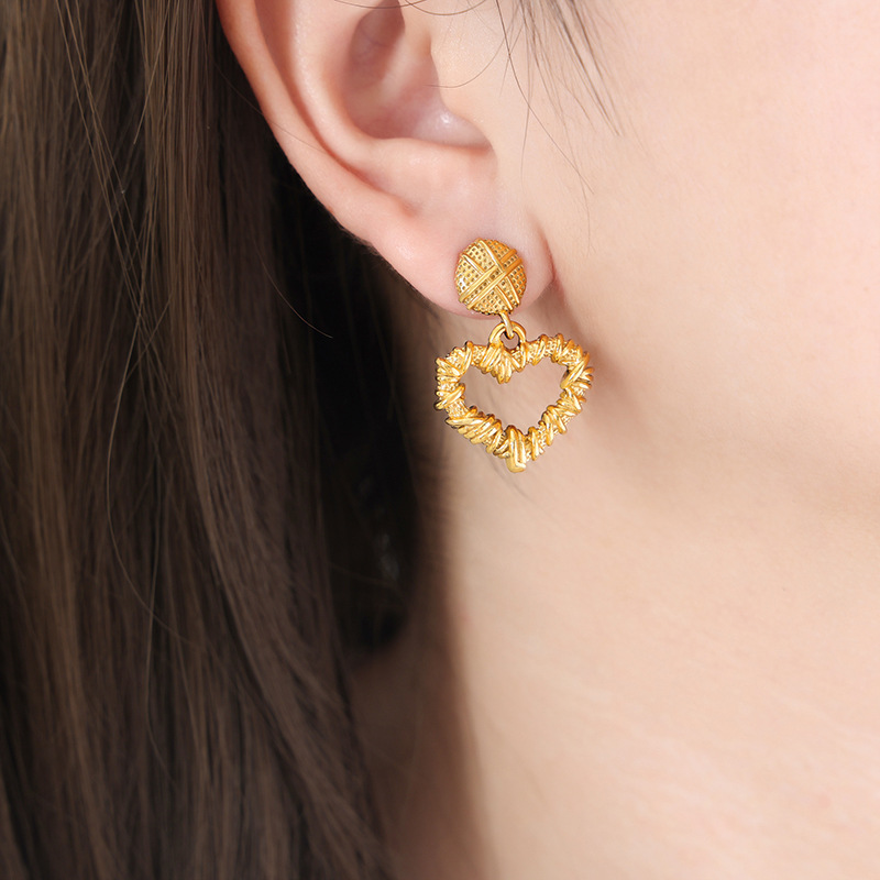 French-Inspired Vintage Ins Style Heart Shaped Hollow Earrings Titanium Steel Non-Fading Jewelry for Women - Image 4