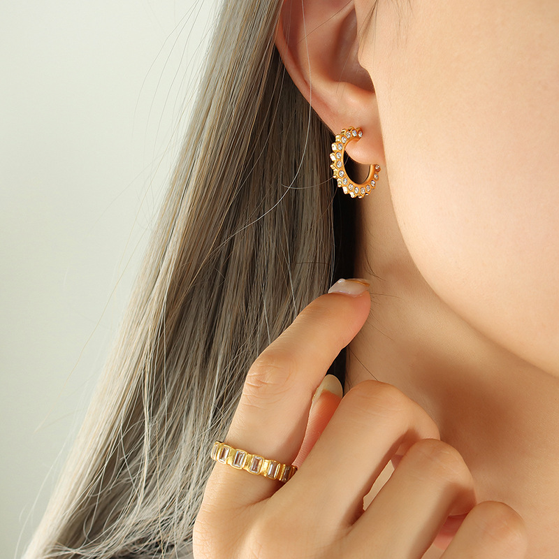 French Vintage INS Non-Fading Luxury Earrings with Zircon Inlaid C-Shaped Sunflower Design 18K PVD Gold Plated for Women - Image 4