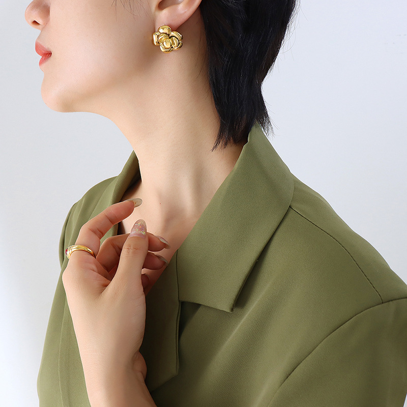 European Vintage Oversized Flower Earrings 18k PVD Gold Plated Stainless Steel Retro Jewelry for Women - Image 4