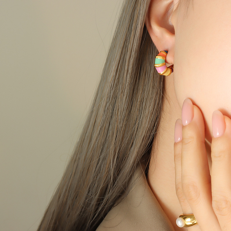 Retro European Style Non-Fading Colorful C-Shape Earrings with Enamel Inlay and Drip Oil Design Titanium Steel Studs - Image 4