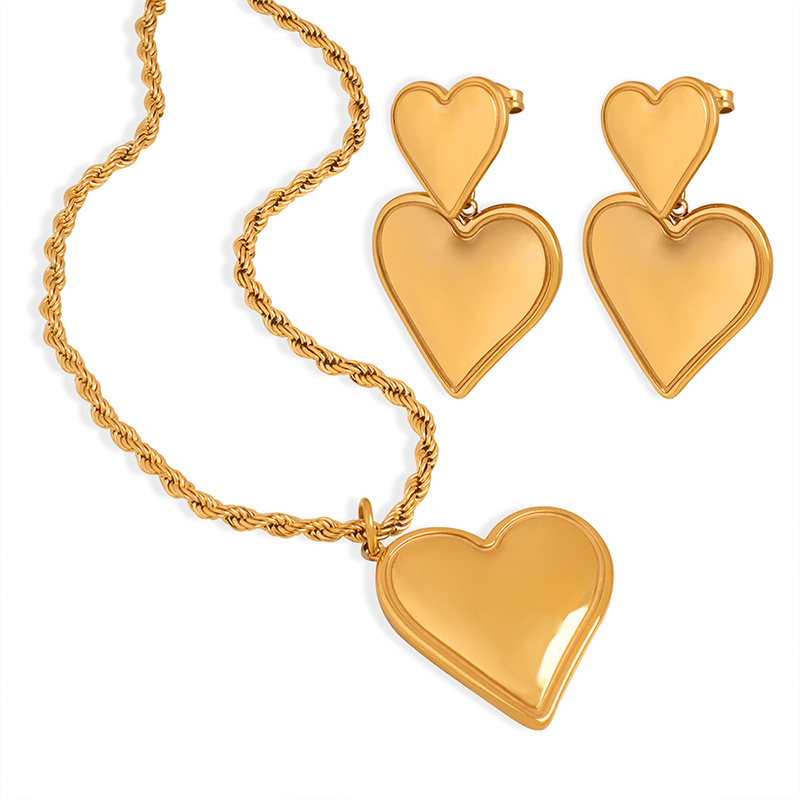 New Simple INS Style Titanium Steel Necklace 18K PVD Gold Plated with Heart Pendant for Women Versatile Clavicle Chain Jewelry