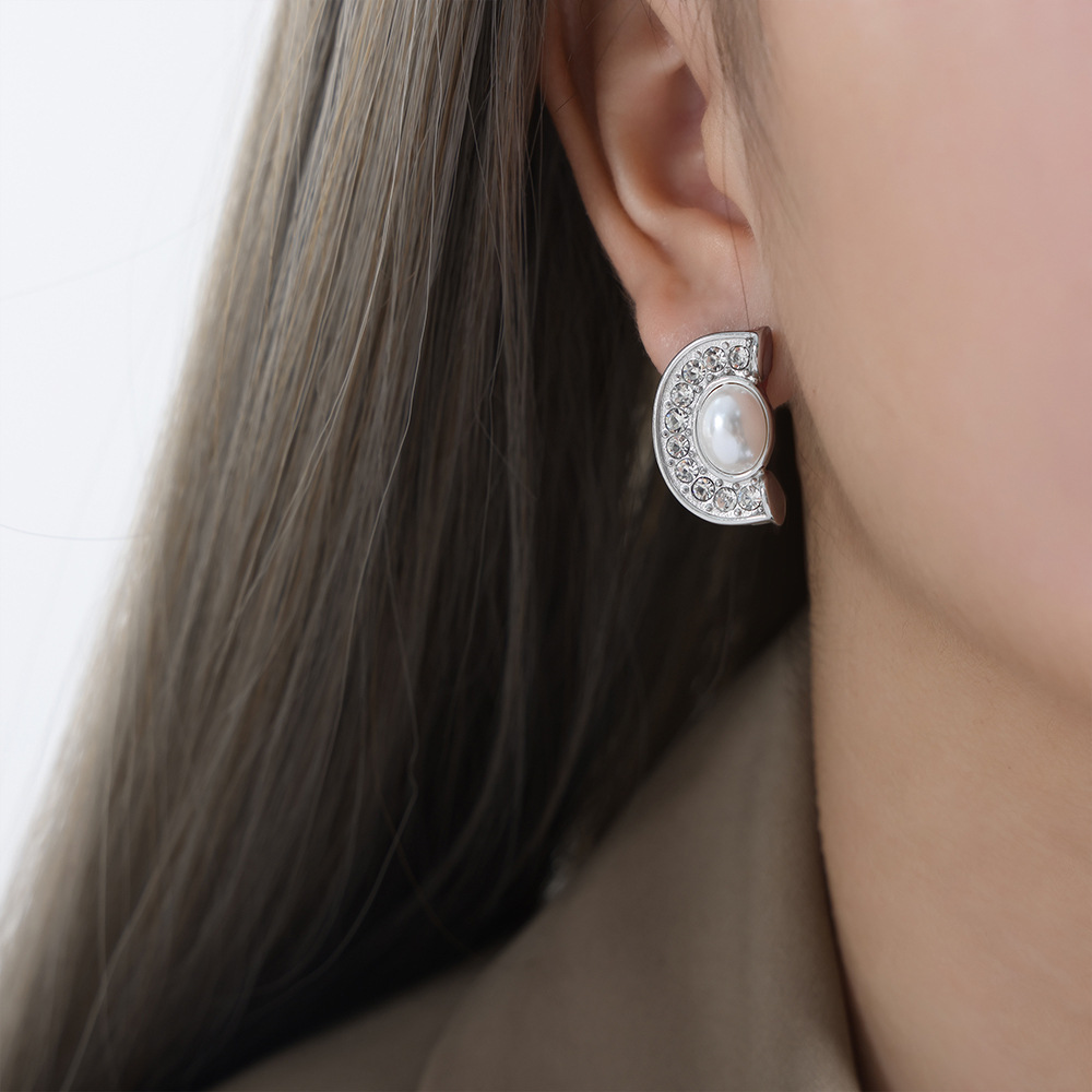 French Glamorous CZ Inlay Letter C-Shape Earrings Titanium Steel 18K PVD Gold Plated Geometric Design for Women - Image 5