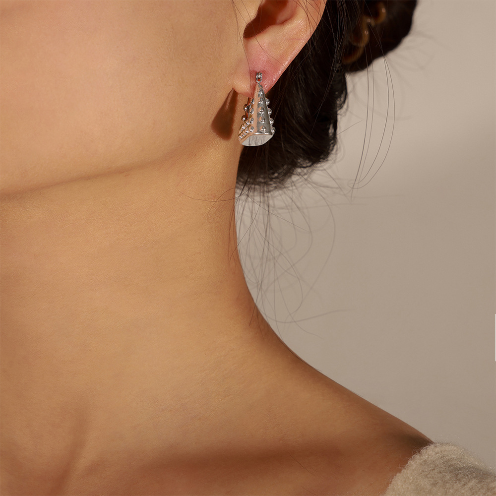 European New Minimalist Fashion Unique Titanium Steel Gold-Plated Geometric Bag-Shaped Earrings for Women - Image 5
