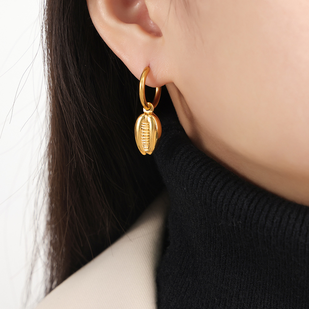 New Unique Design Minimalist Titanium Steel 18K PVD Gold Plated Small Shell Irregular Pendant Earrings Wholesale for Women - Image 6