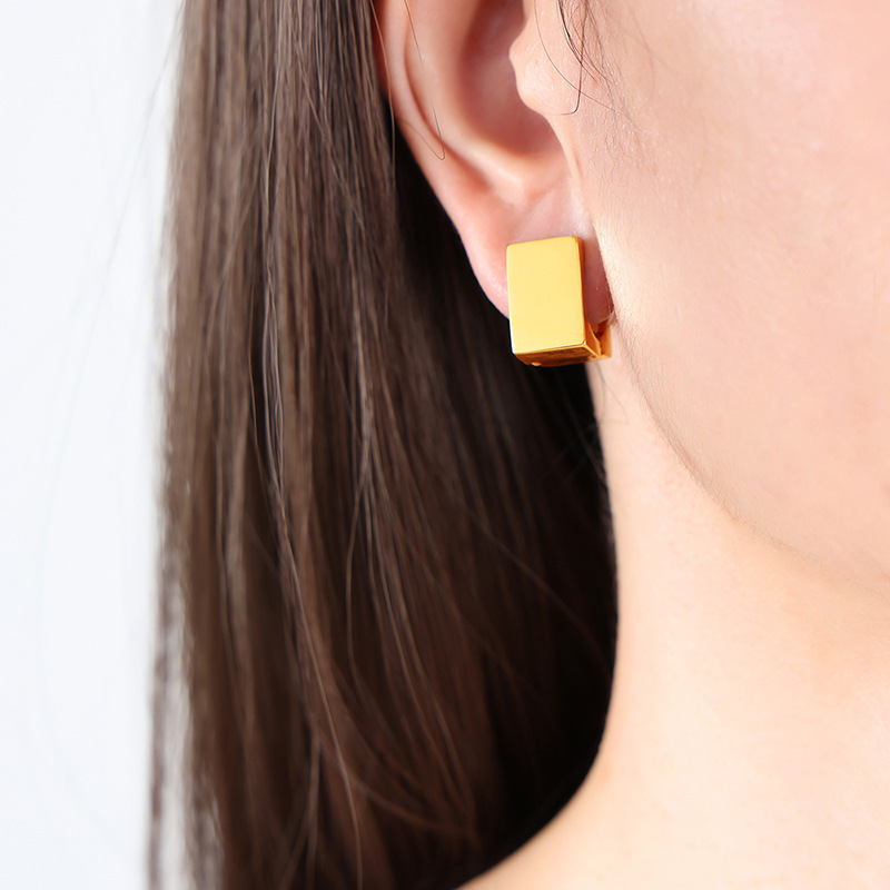Fashion Commuting Unique Versatile Earrings European Metal Geometric 3D Square Stylish Large Earrings 18K PVD Gold Plated - Image 6